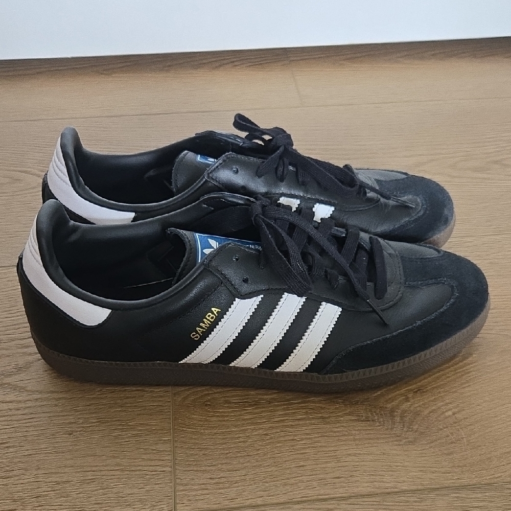 Adidas Mens Sambas- Size 11.5